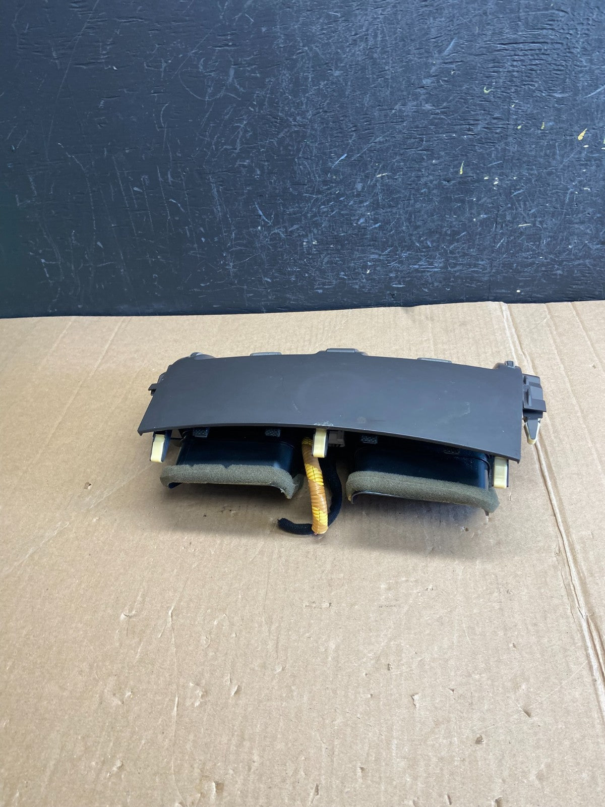2009-2011 Toyota Corolla Center Dashboard AC HVAC Heater Air Vent Trim AE4402 DG3