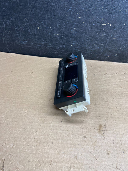 2003 to 2006 Chevrolet Silverado HVAC AC Climate Control ah3979 DG2