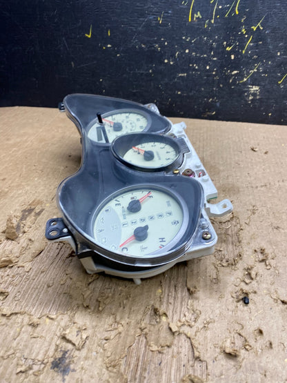 2001 2002 2003 Toyota Rav4 Speedometer Insrument Gauge Cluster Bezel  Z9904 DG2