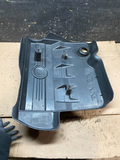 2010 to 2012 Cadillac SRX 3.6L Plastic Engine Cover Shield OEM W4605 DG6