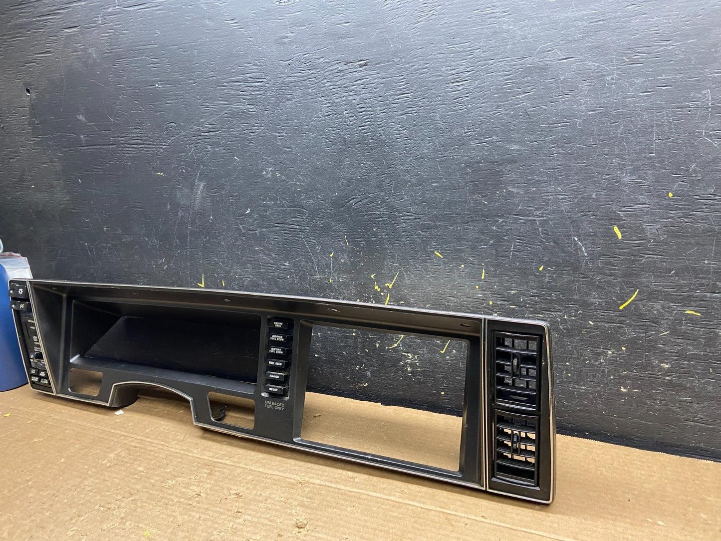 1986 - 1989 Oldsmobile Toronado Speedometer Cluster Gauge Bezel Trim Oe W2073 DG2