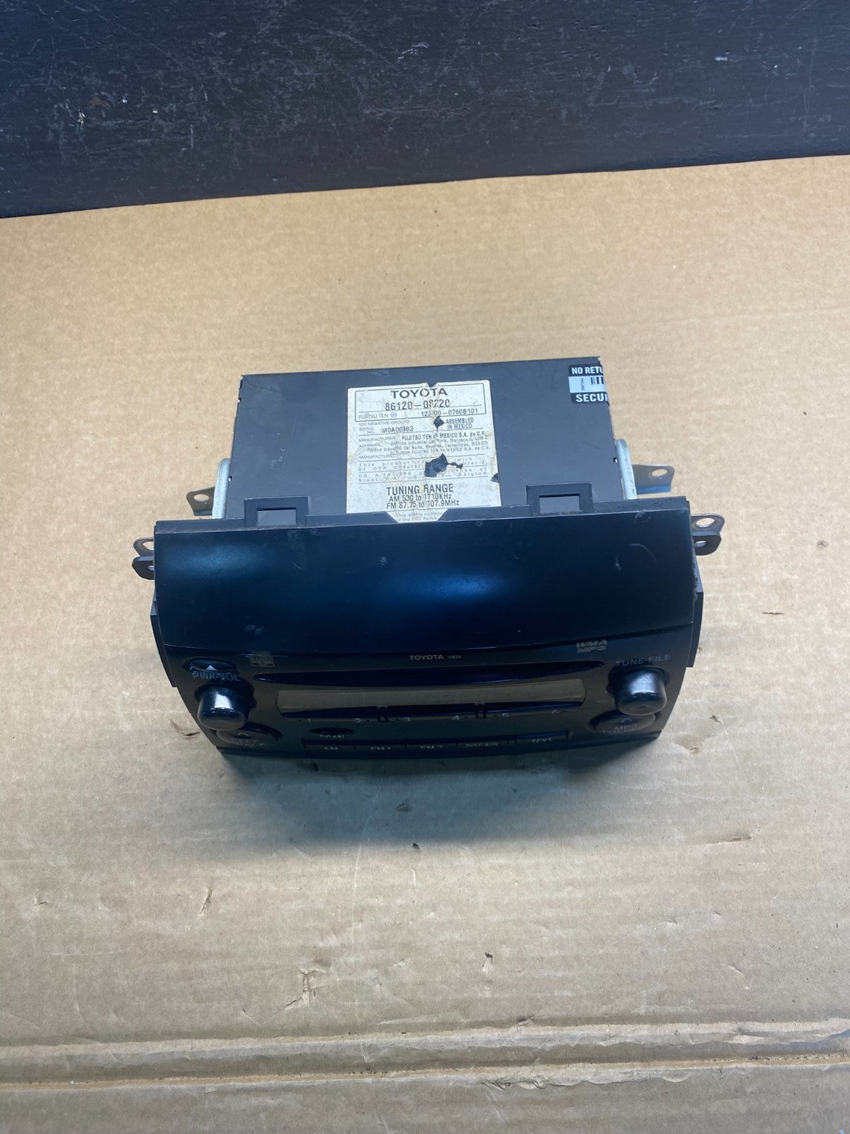 2004 to 2010 Toyota Sienna AM FM CD WMA Mp3 Radio Receiver ac8062 DG3