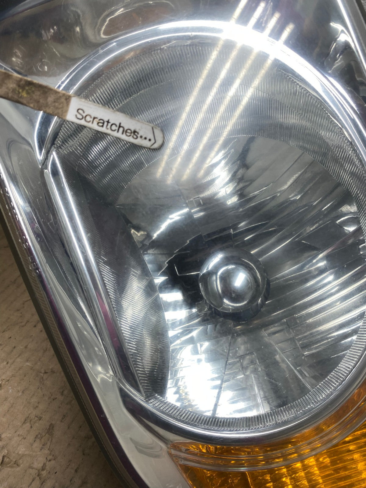 2003 to 2006 Honda Element Left Driver Lh Side Headlight AE8869 LK3