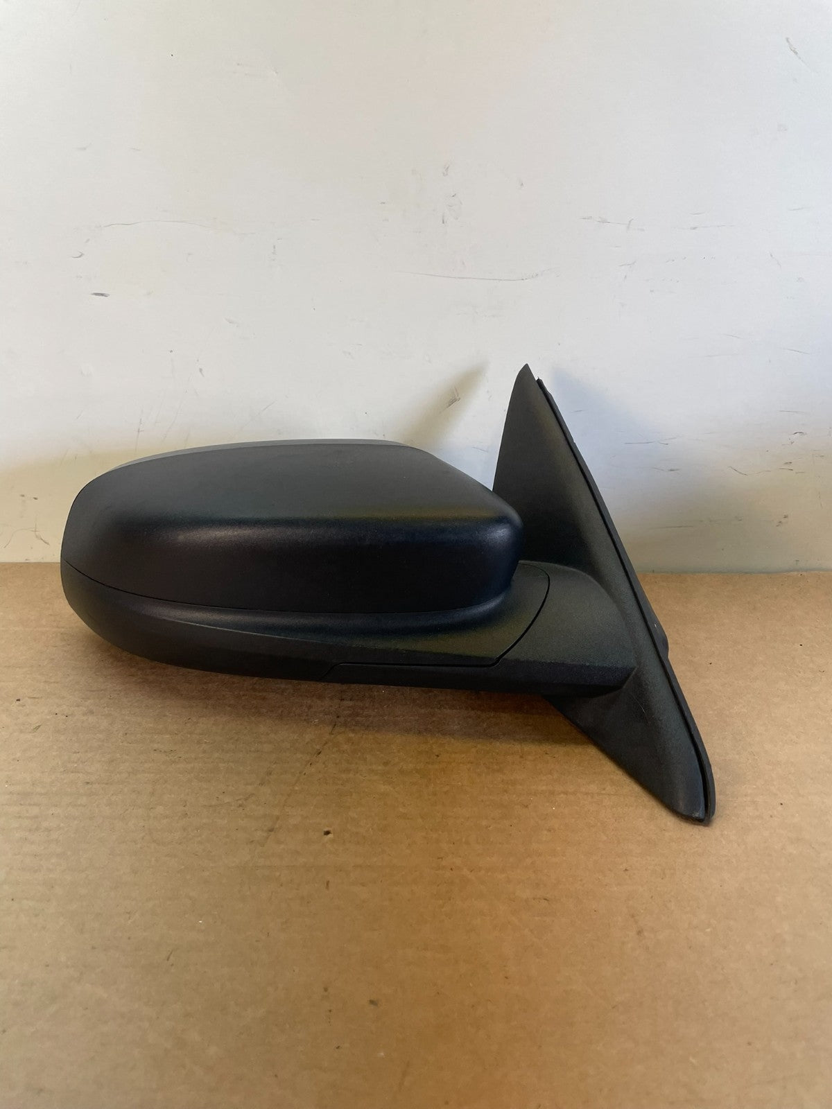 2010 to 2018 Ford Taurus Right Passenger View Door Mirror AF8646 DG0
