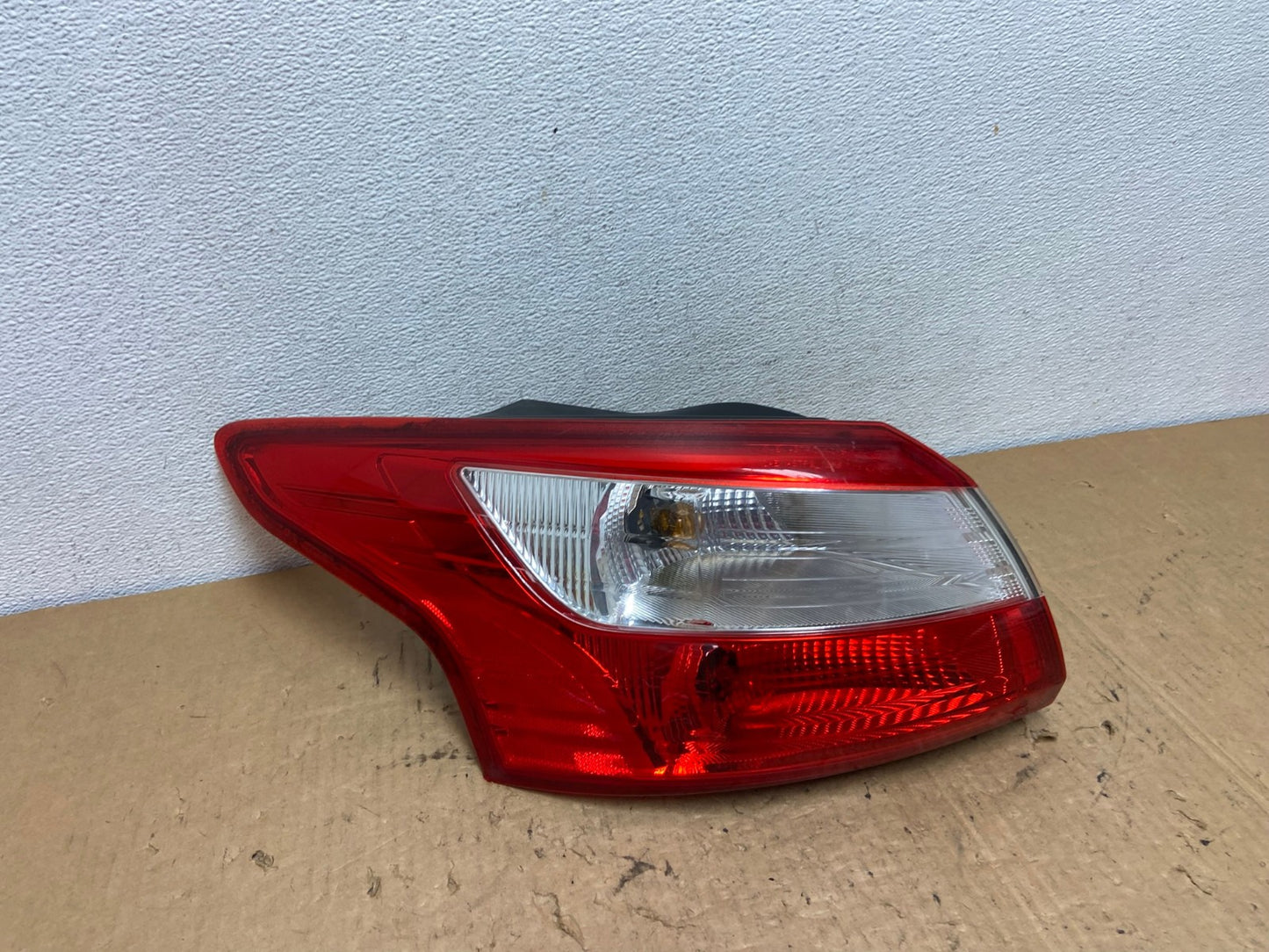 2012 2013 2014 Ford Focus Sedan Left Driver Lh Side Tail Light AC8210 LK0