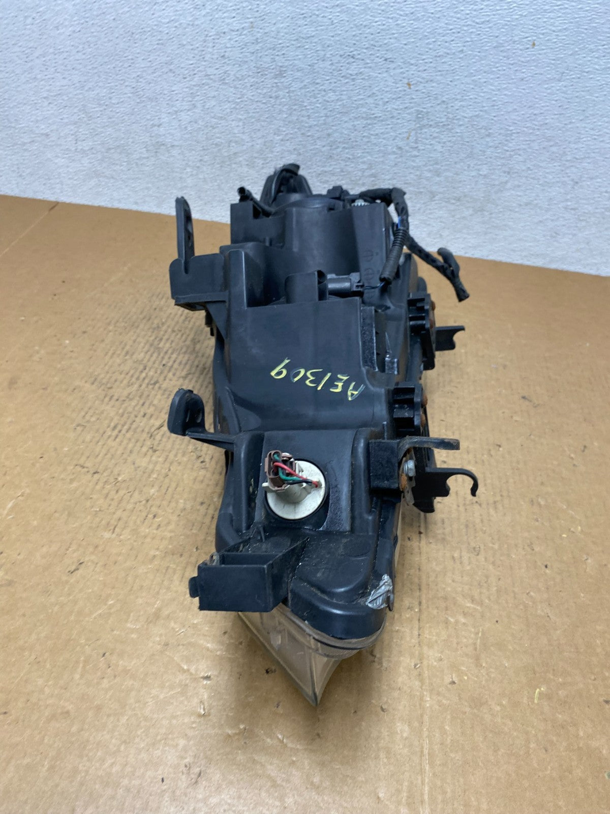 2011 to 2014 Nissan Murano Headlight Right Passenger Rh Halogen AE1309 DW8