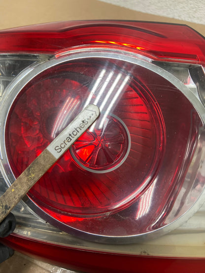 2010 to 2012 Hyundai Santa Fe Left Driver Side LH Tail Light AE4868 LK3