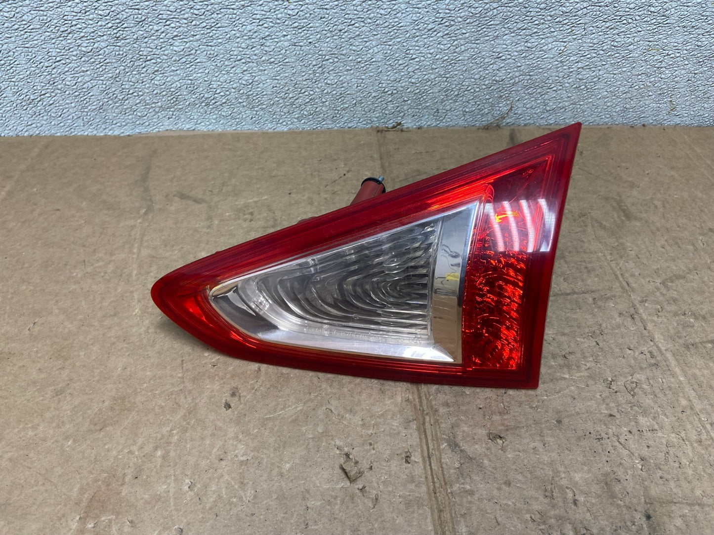 2008-2012 Infiniti Ex35 Inner Light Right Passenger Tail Light OEM AA2535 GD0