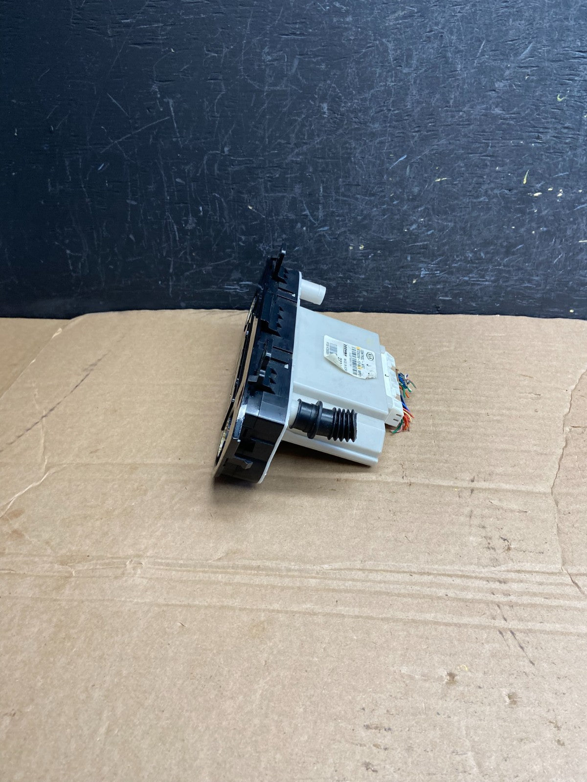 2010 to 2015 Kia Sportage Center Radio Climate Control Clock Trim AF1870 DG2