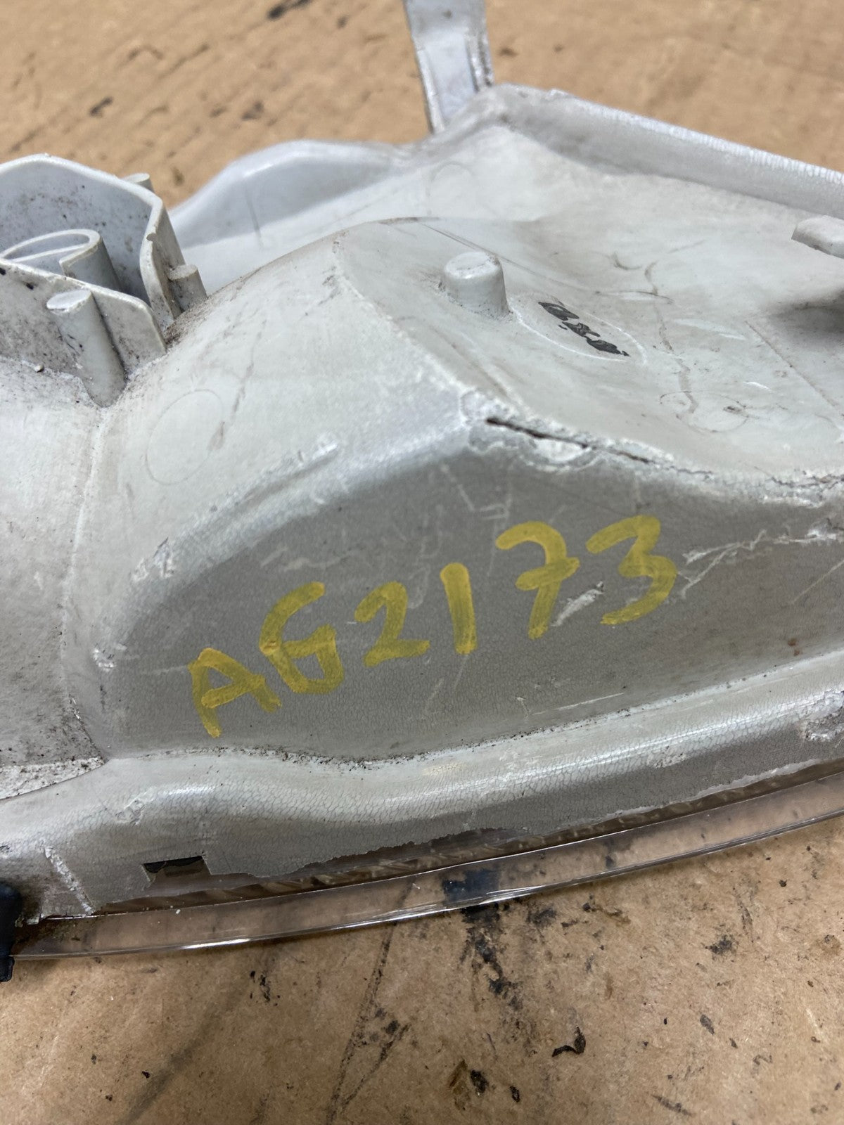 1997 to 1999 Lexus ES300 Left Driver LH Side Turn Signal AG2173 DW6