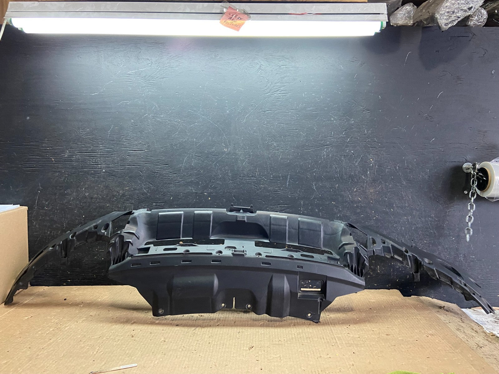 2011 to 2014 Ford Focus Front Bumper Upper Support Bracket Oem z3265 DG0