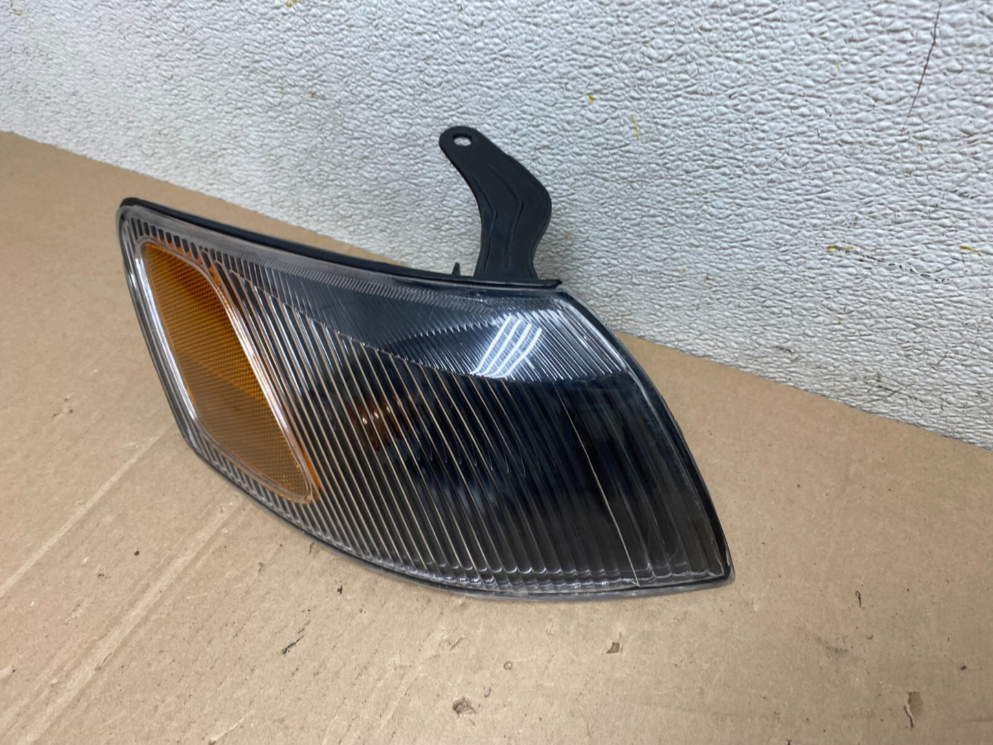 1997 1998 1999 Toyota Camry Right Passenger RH Black Turn Signal J7876 DW1