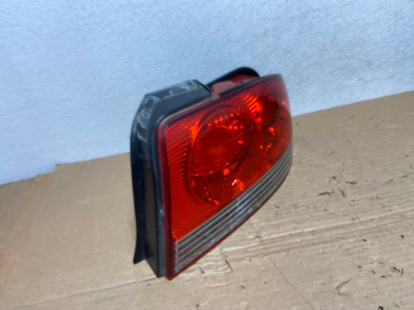 2002 - 2005 Hyundai Sonata Right Passenger RH Side Tail Light AD4109 LK2