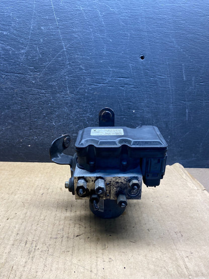 2014 2015 Ford E350 E450 Van ABS Anti Lock Brake Pump Module AH7231 DG3