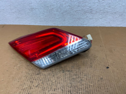 2011 to 2012 Toyota Avalon Left Driver Side Tail Light Inner AE03921