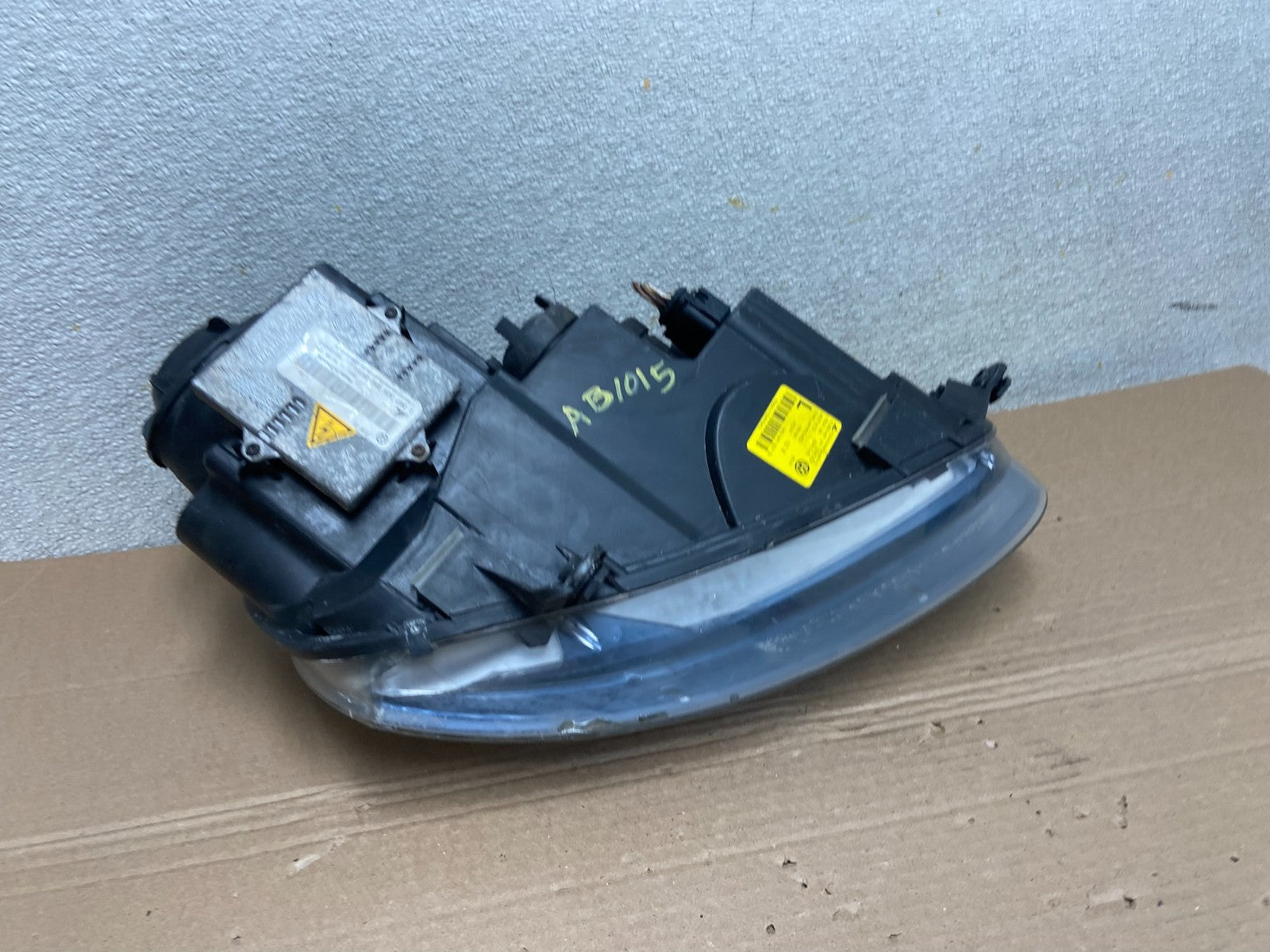 2006 to 2009 Volkswagen Jetta Golf Left Driver HID Xenon Headlight Oem AB1015 DW7