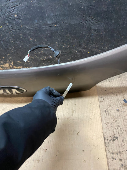 2014 to 2015 Kia Sorento Rear Trunk Lift gate Cover Panel Oem X3331 DG7