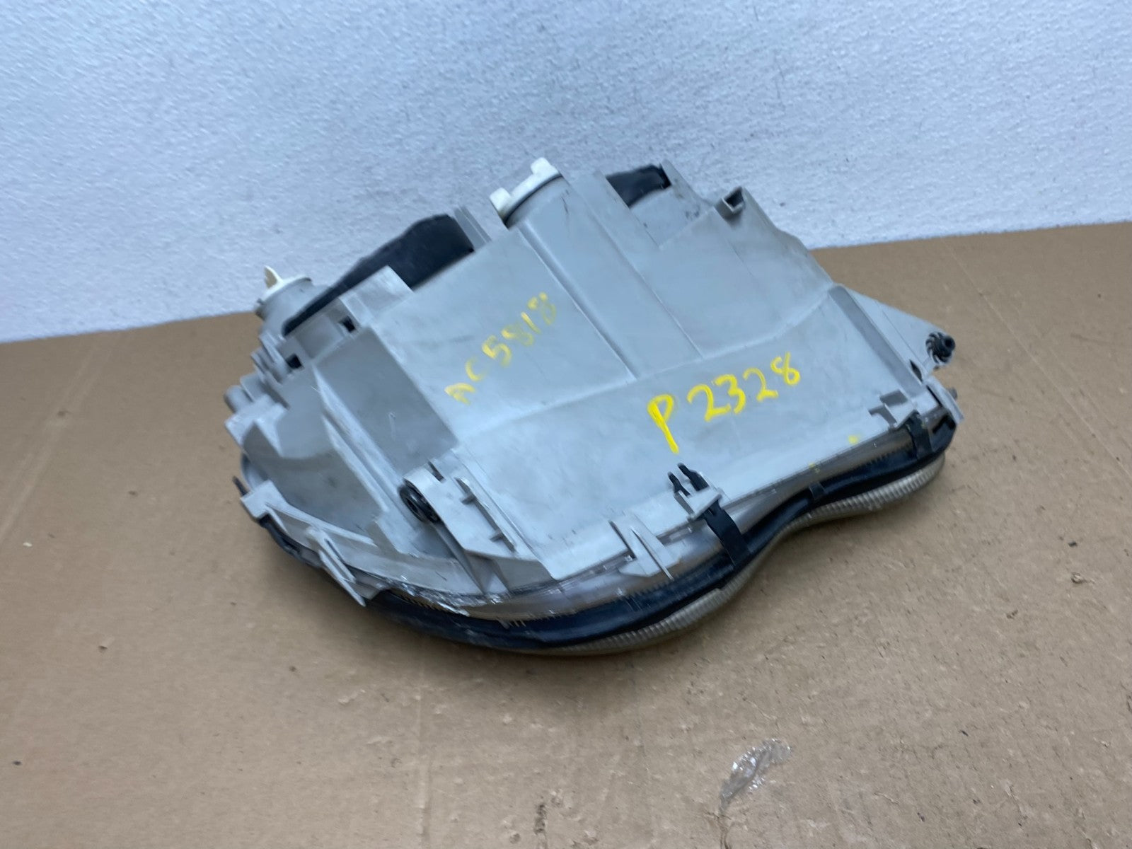 2001-2004 Mercedes-Benz C Class Halogen Left Driver Headlight AC5818 DW7