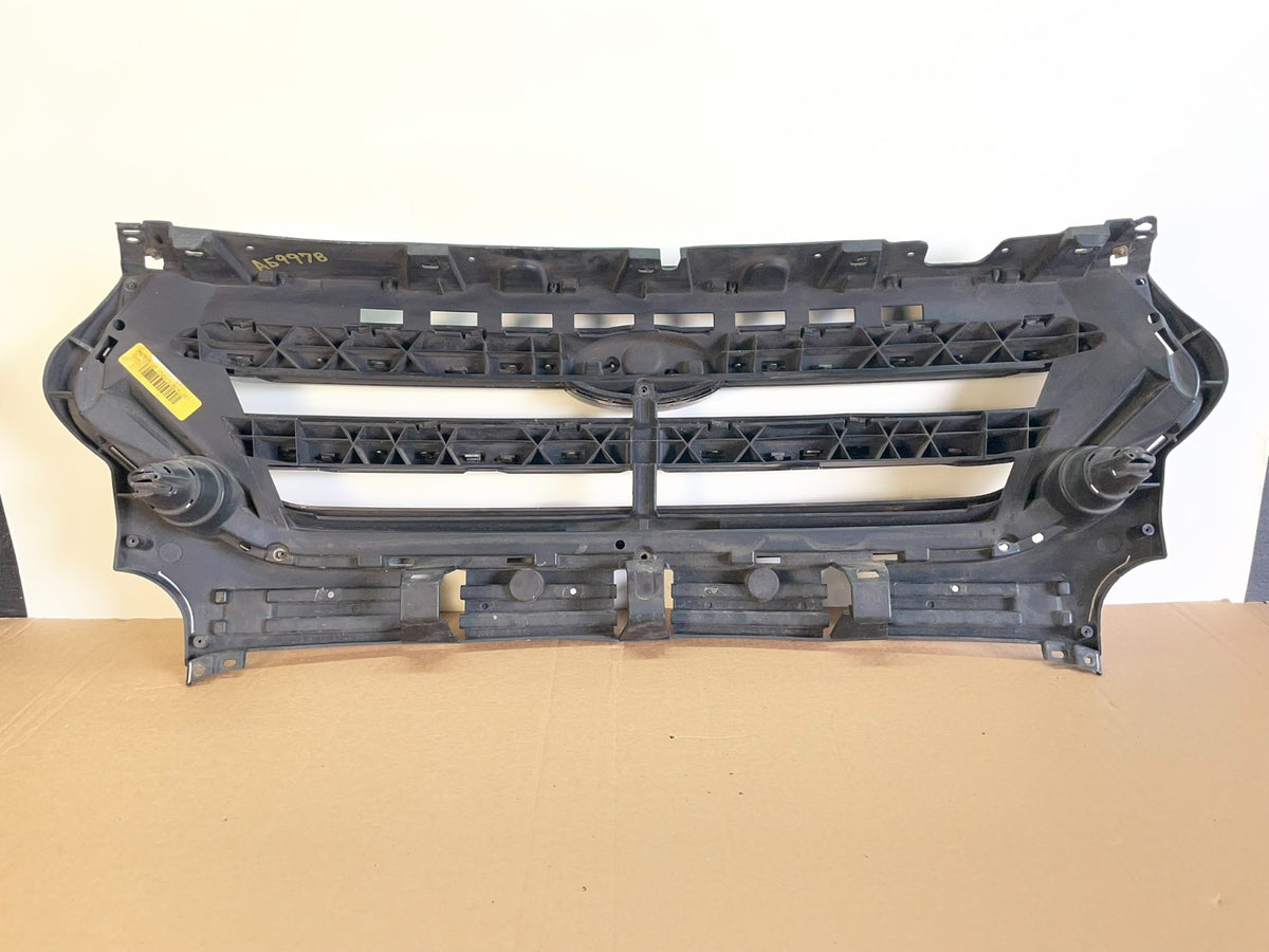 2017 2018 2019 Ford Escape Front Upper Black Grill Grille AG9978 DG3