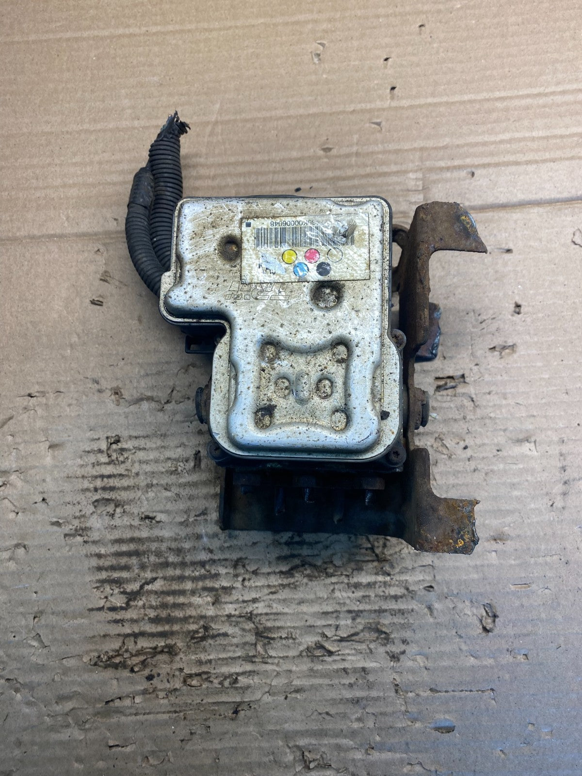 2004-2006 Chevrolet Express ABS Pump Control OEM 13567115 Module AA3216 DG3