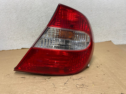 2002 2003 2004 Toyota Camry Tail Light Right Passenger Rh Side AG9076 LK0