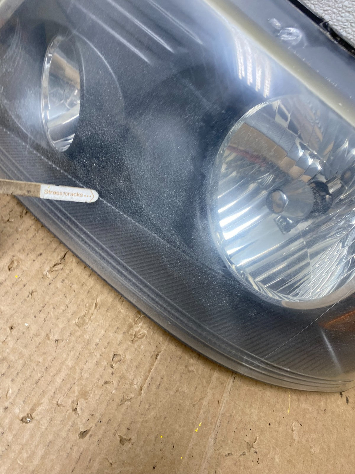 2004 to 2008 Ford F-150 F150 Left+Right Halogen Headlights W5389 DW8