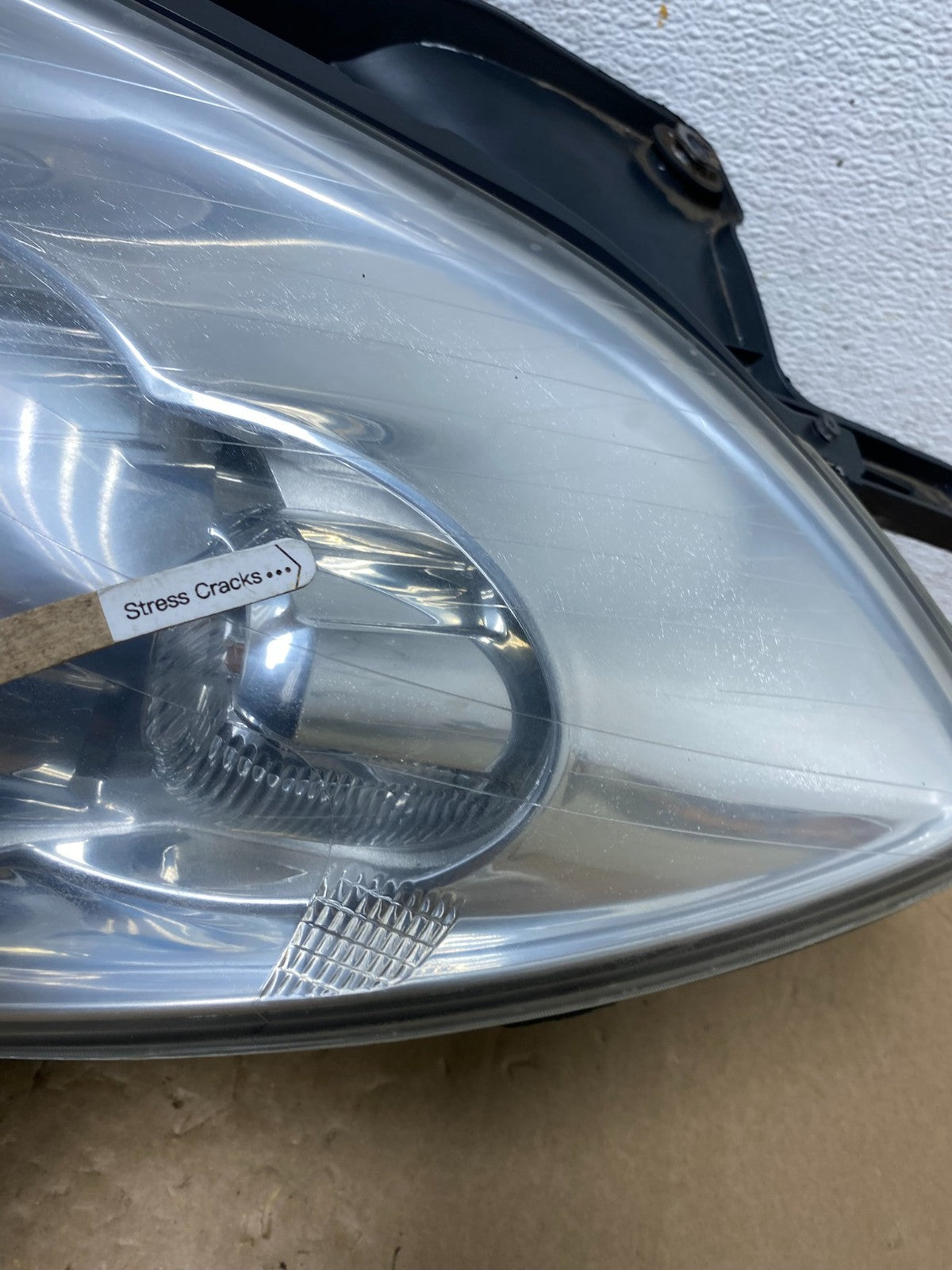 2008-2012 Buick Enclave Left Driver Headlight Xenon Hid One Ballast AF8093 DW4