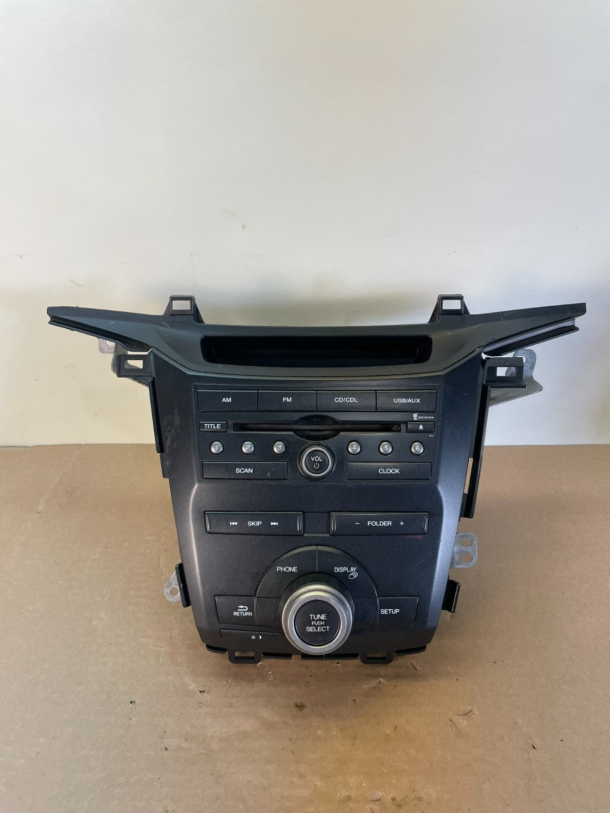 2011 to 2013 Honda Odyssey Radio AM/FM Control Panel AI0588 DG0