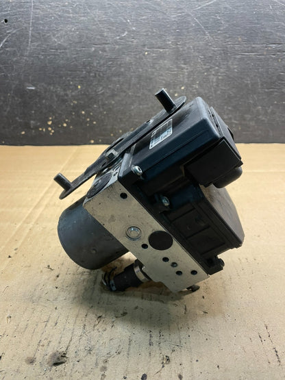 2002-2005 BMW E65 745i 745Li 750Li  ABS Hydraulic Block OEM W6647 DG1