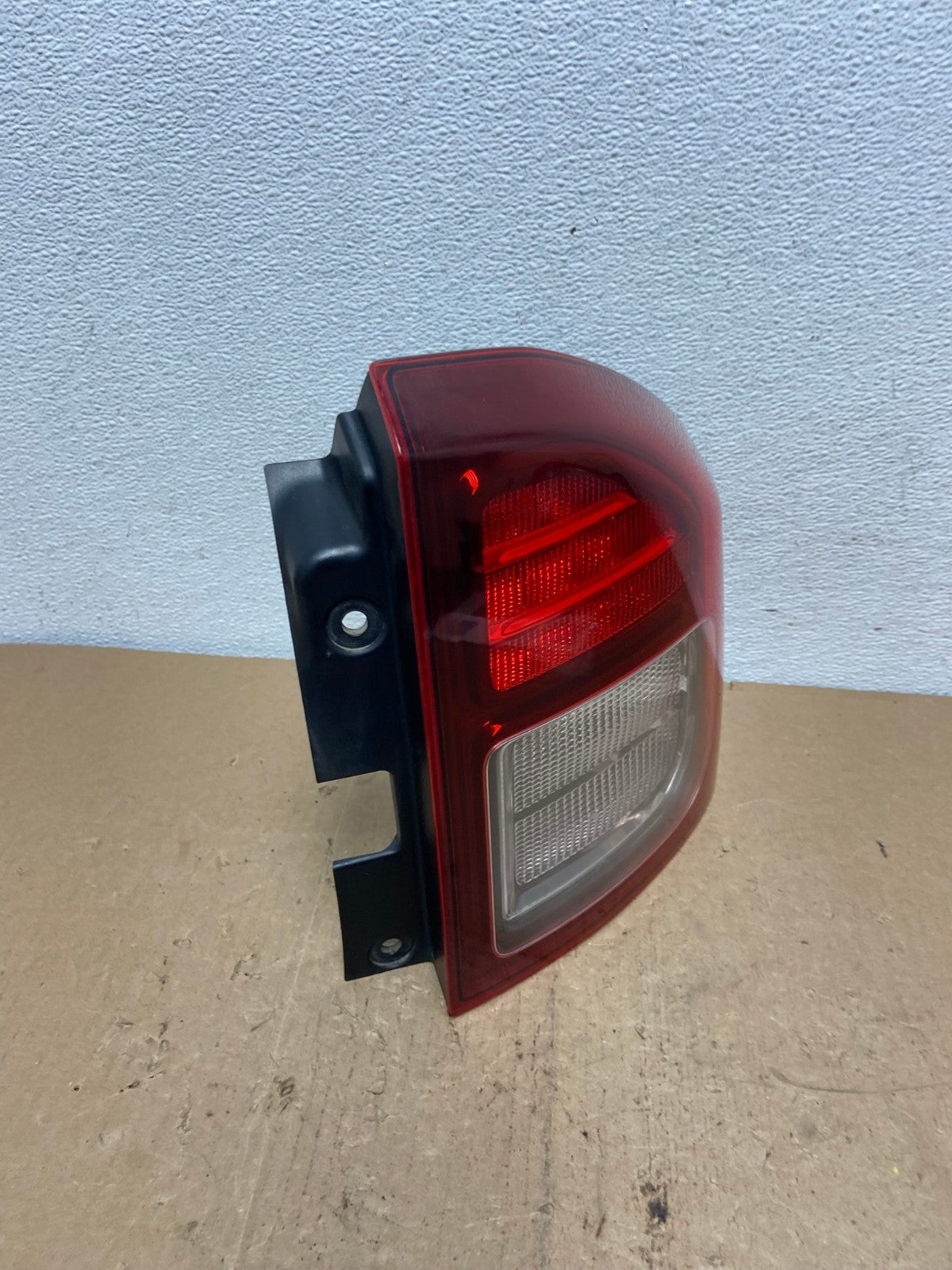 2014 - 2017 Jeep Compass Right Passenger Side Tail Light AC5884 LK2