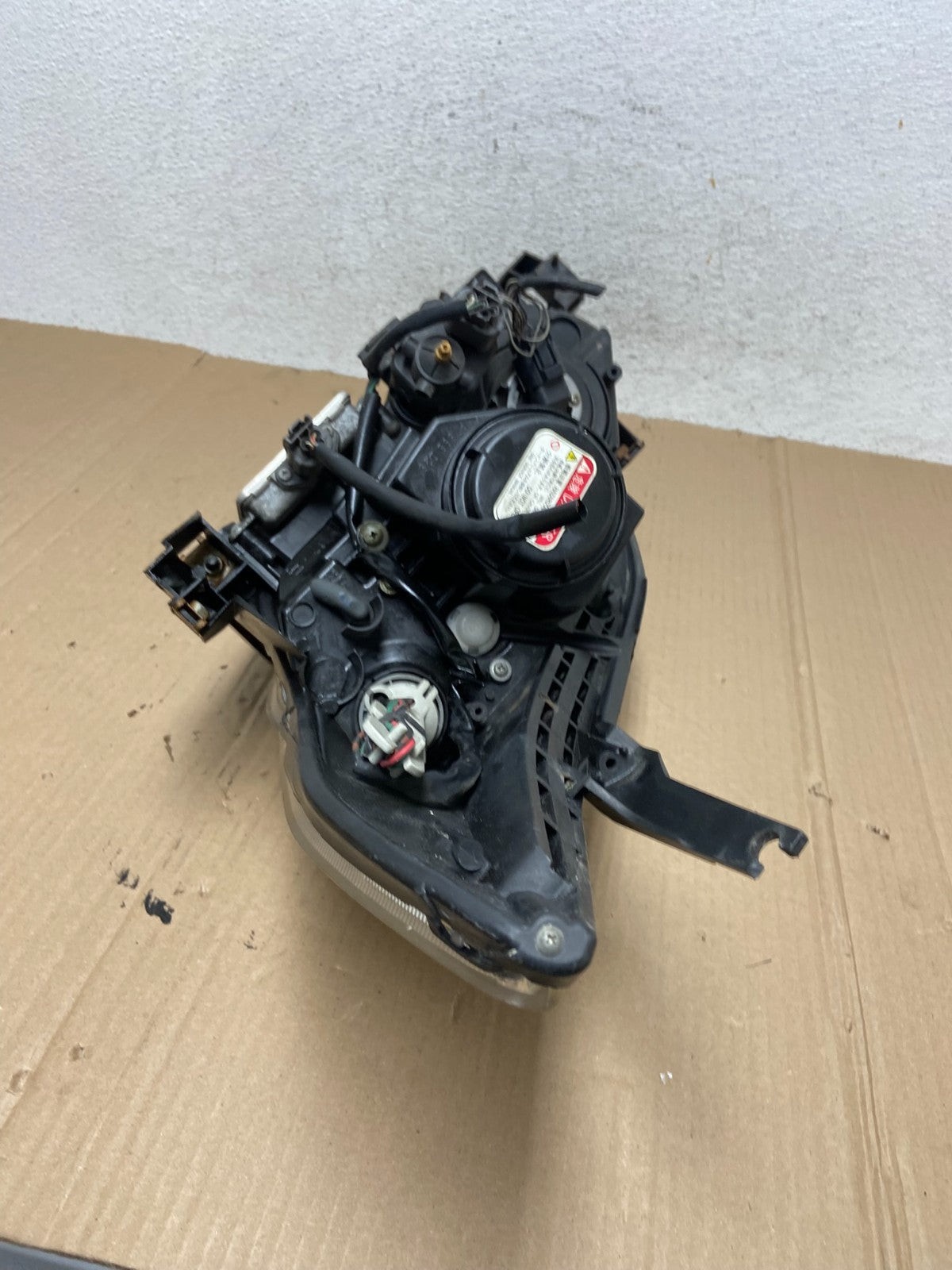 2008 2009 2010 Mazda 5 Right Passenger RH Black Xenon Headlight AE8932 DW6