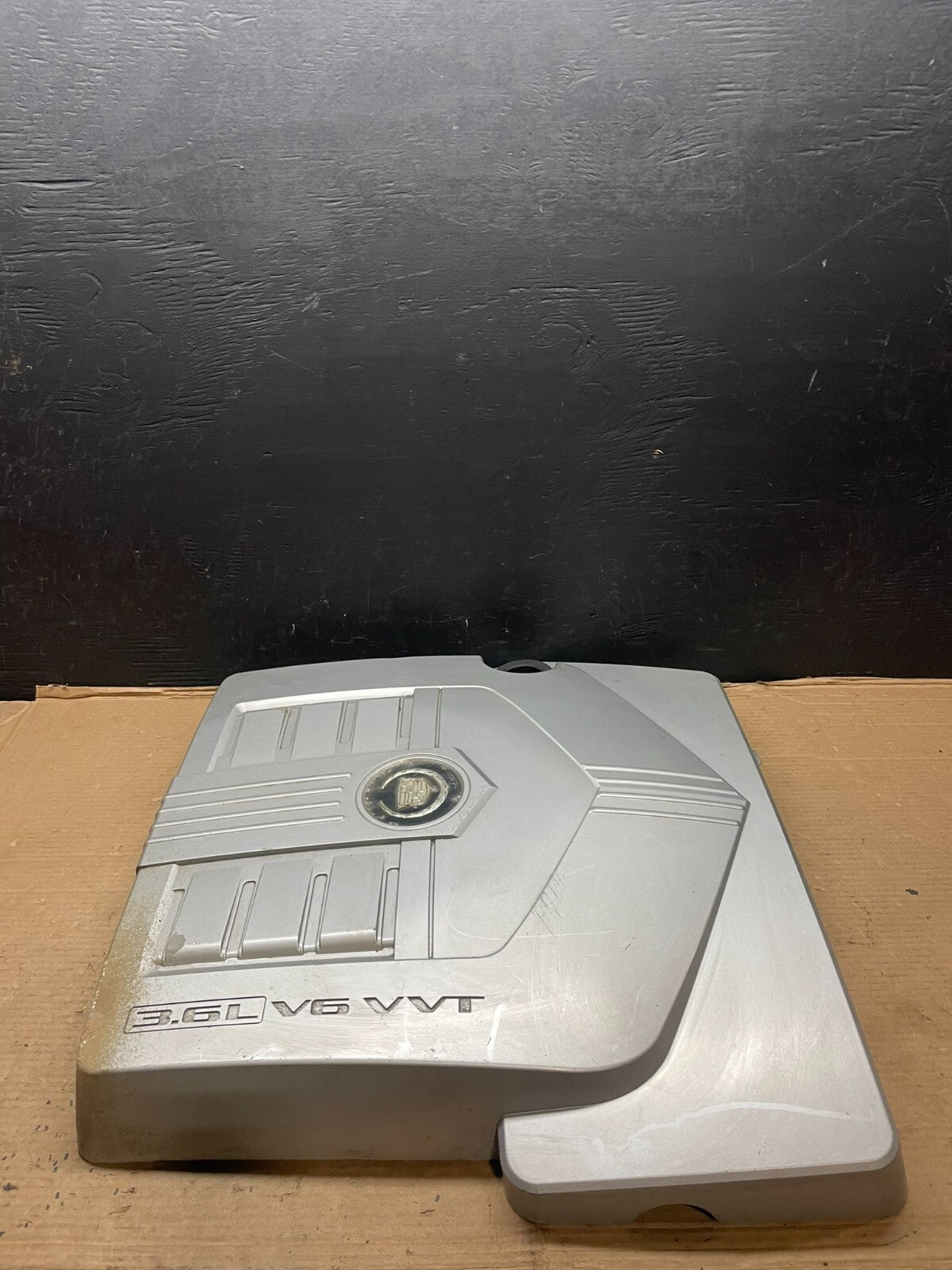 2004 to 2007 Cadillac CTS 3.6L Plastic Engine Cover Shield E8061 PS2