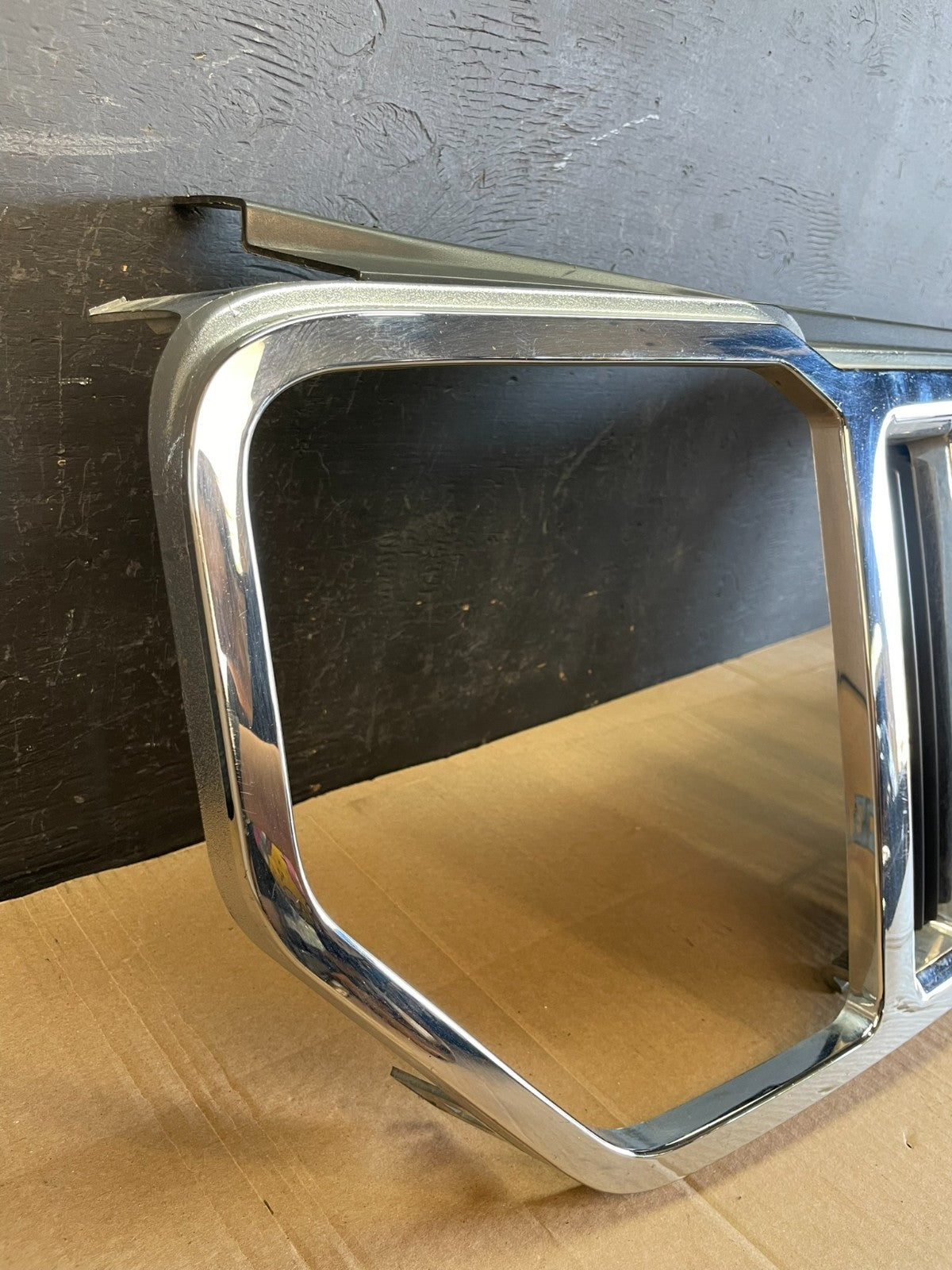 2008 2009 2010 2011 2012 Jeep Liberty Front Upper  Grill Grille OEM AC2209 DG2
