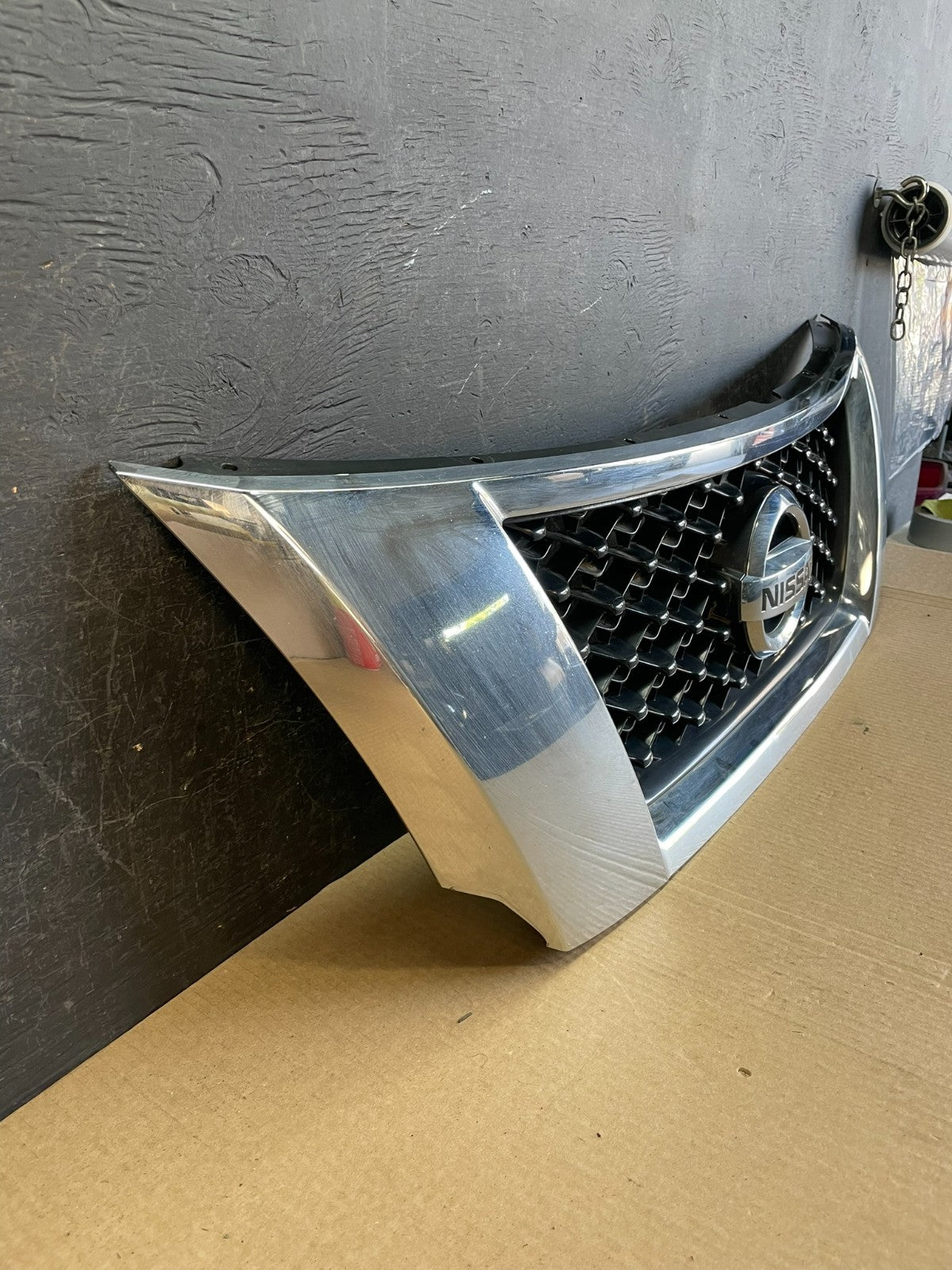 2013 - 2016 Nissan Pathfinder Front Upper Chrome Grill Grille AF3725 DG2