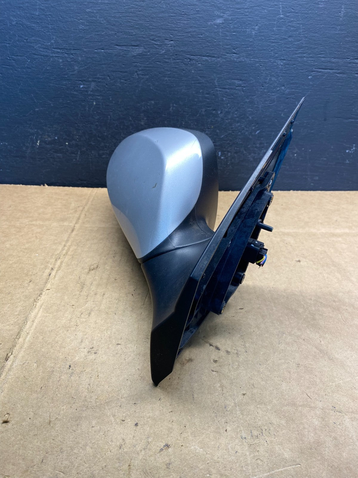 2012 to 2017 Hyundai Accent Right Passenger Side View Door Mirror AD3718 DW2
