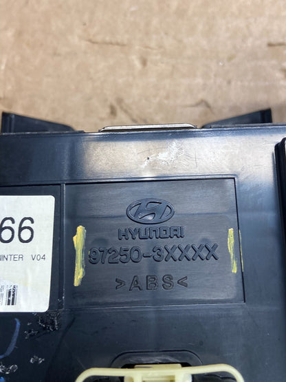 2011 - 2013 Hyundai Elantra Center Heater A/C AC Climate Control Panel AF2576 DG5