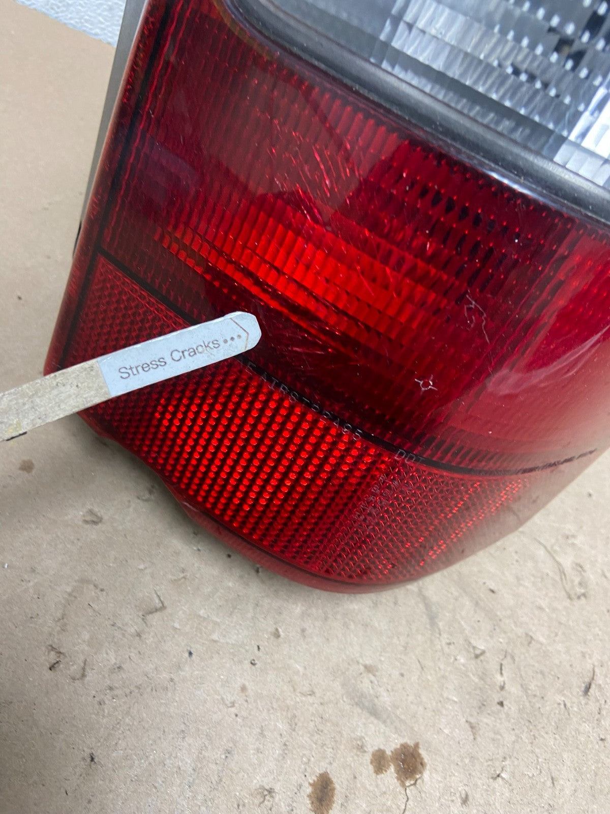 1997 - 2005 Pontiac Montana / Venture Right Passenger Tail Light AG5589 DW3