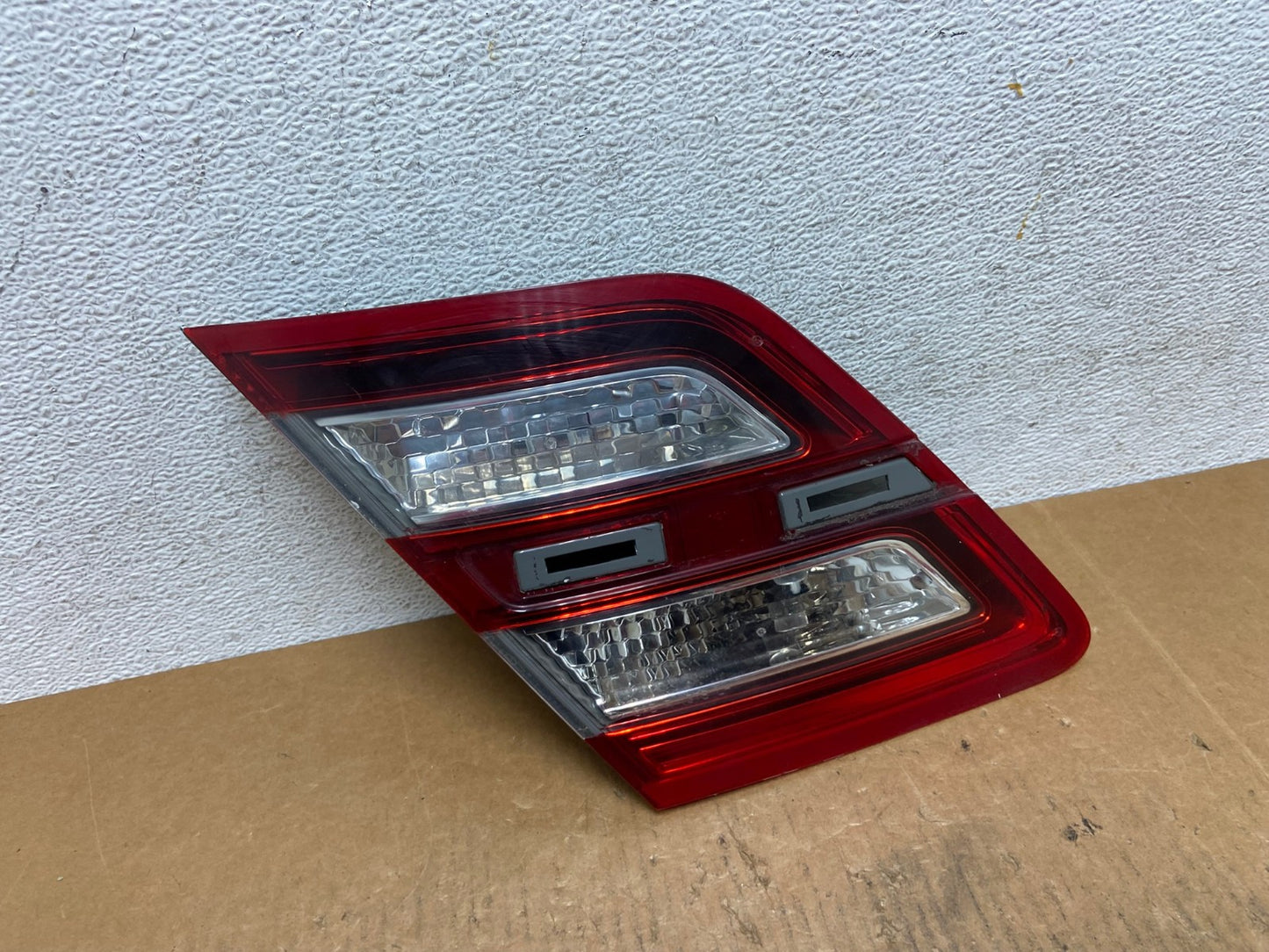 2013 to 2018 Ford Taurus Left Driver Lh Side Tail Light Inner AE2698 LK0