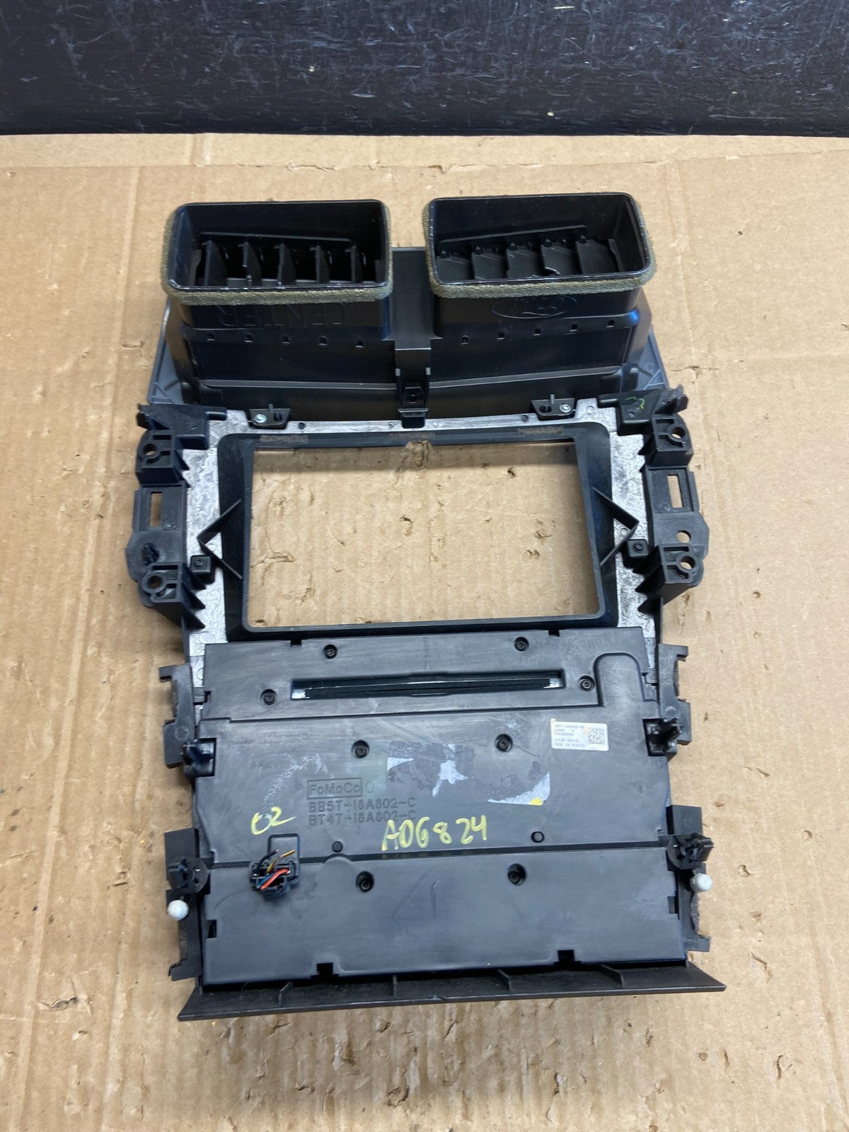 2011 2015 Ford Explorer Radio Climate Control Trim Bezel Panel AD6824 DG5