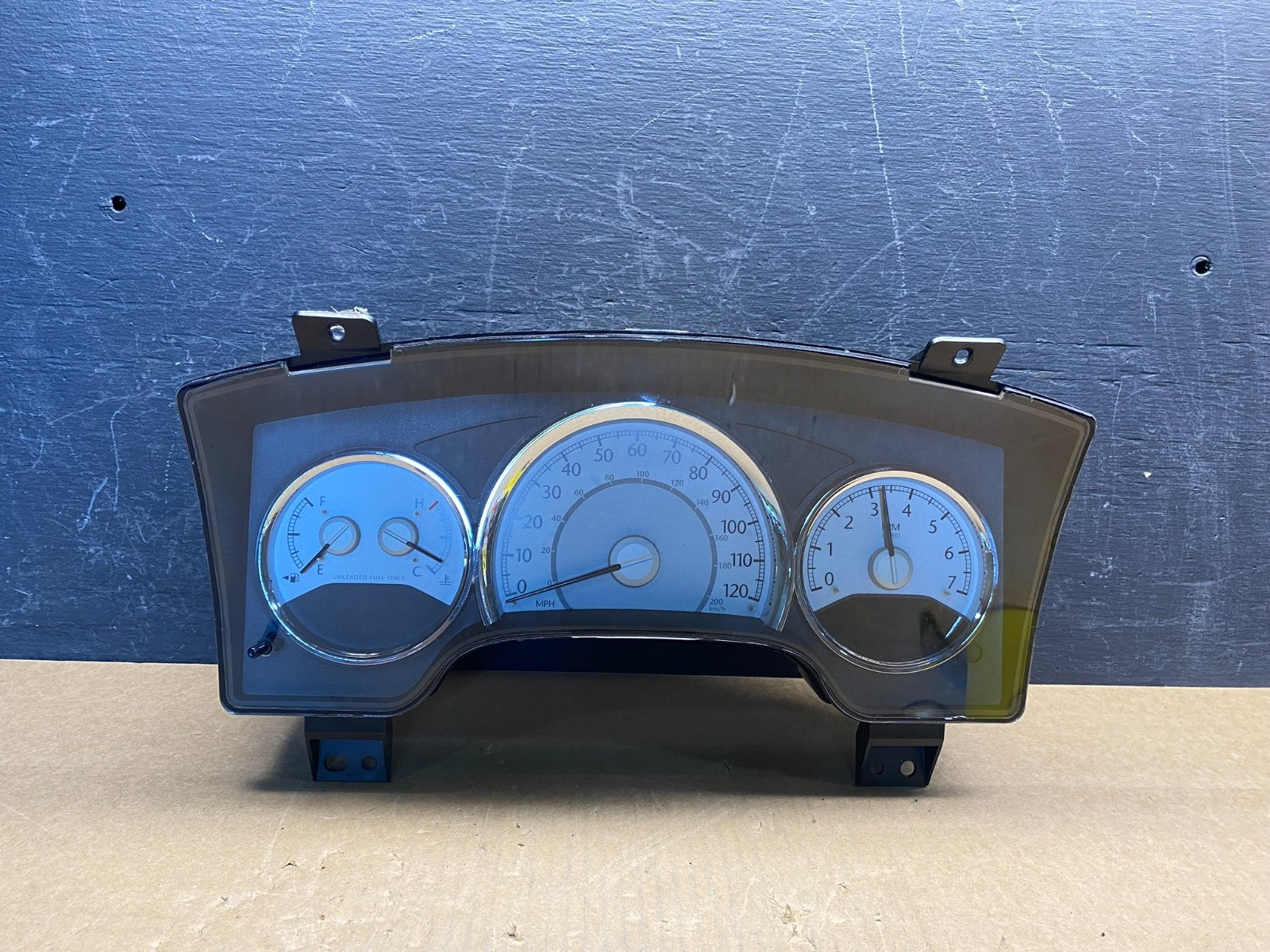 2007 to 2008 Chrysler Aspen Speedometer Cluster Gauge AG7414 DG0