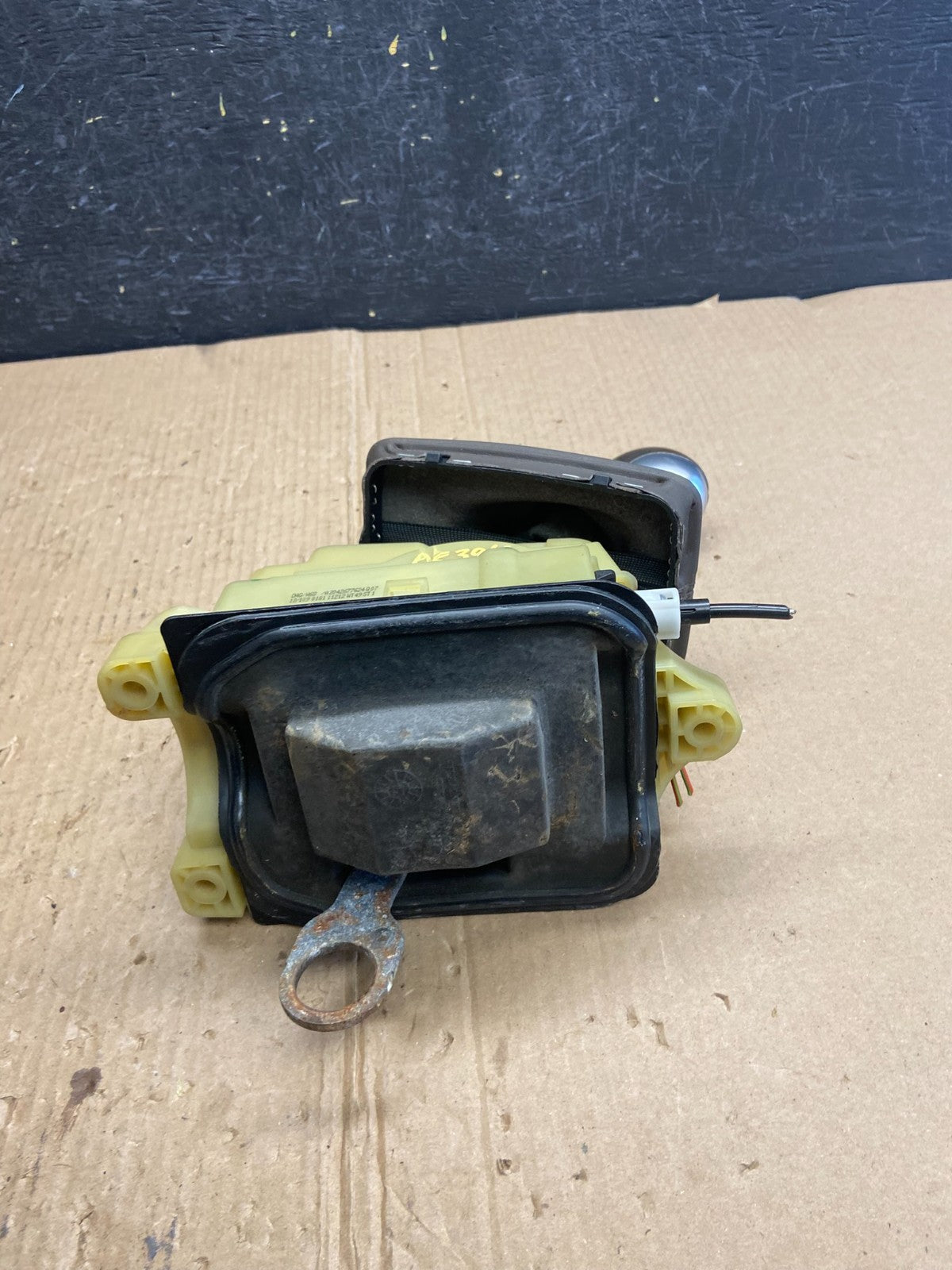 2008 - 2011 Mercedes W204 C350 C300 C250 Center Console Shift Shifter AE3966 DG4