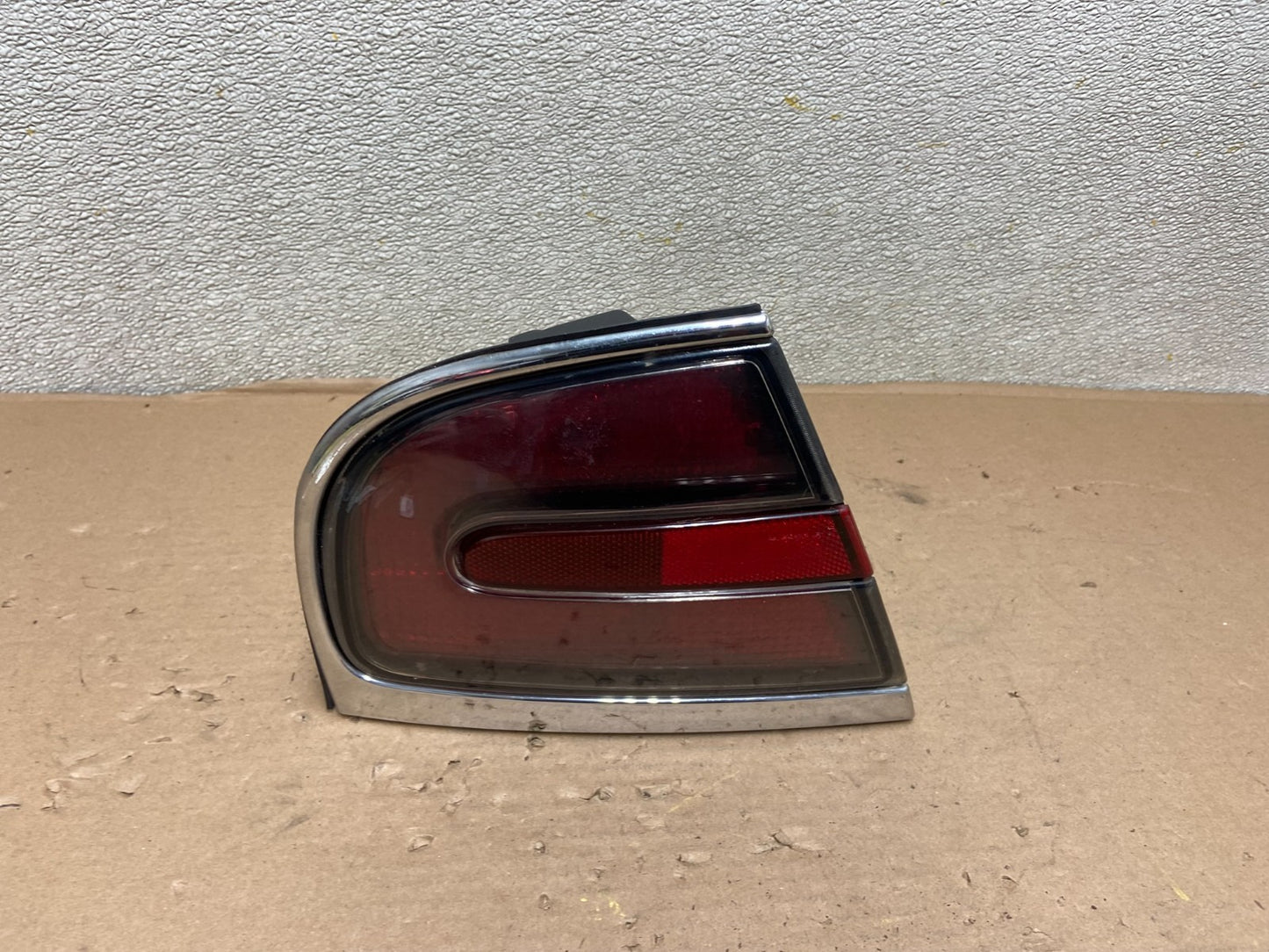 1997-1998 Buick Park Avenue Ave Left Driver Lh Side Tail Light OEM AB0094 LK0