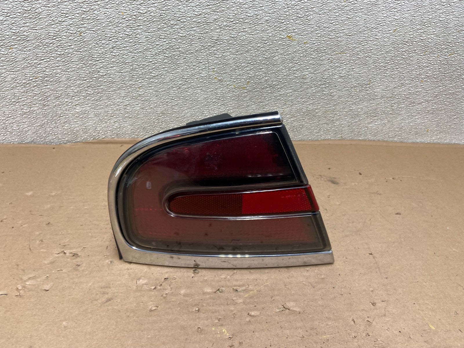 1997-1998 Buick Park Avenue Ave Left Driver Lh Side Tail Light OEM AB0094 LK0
