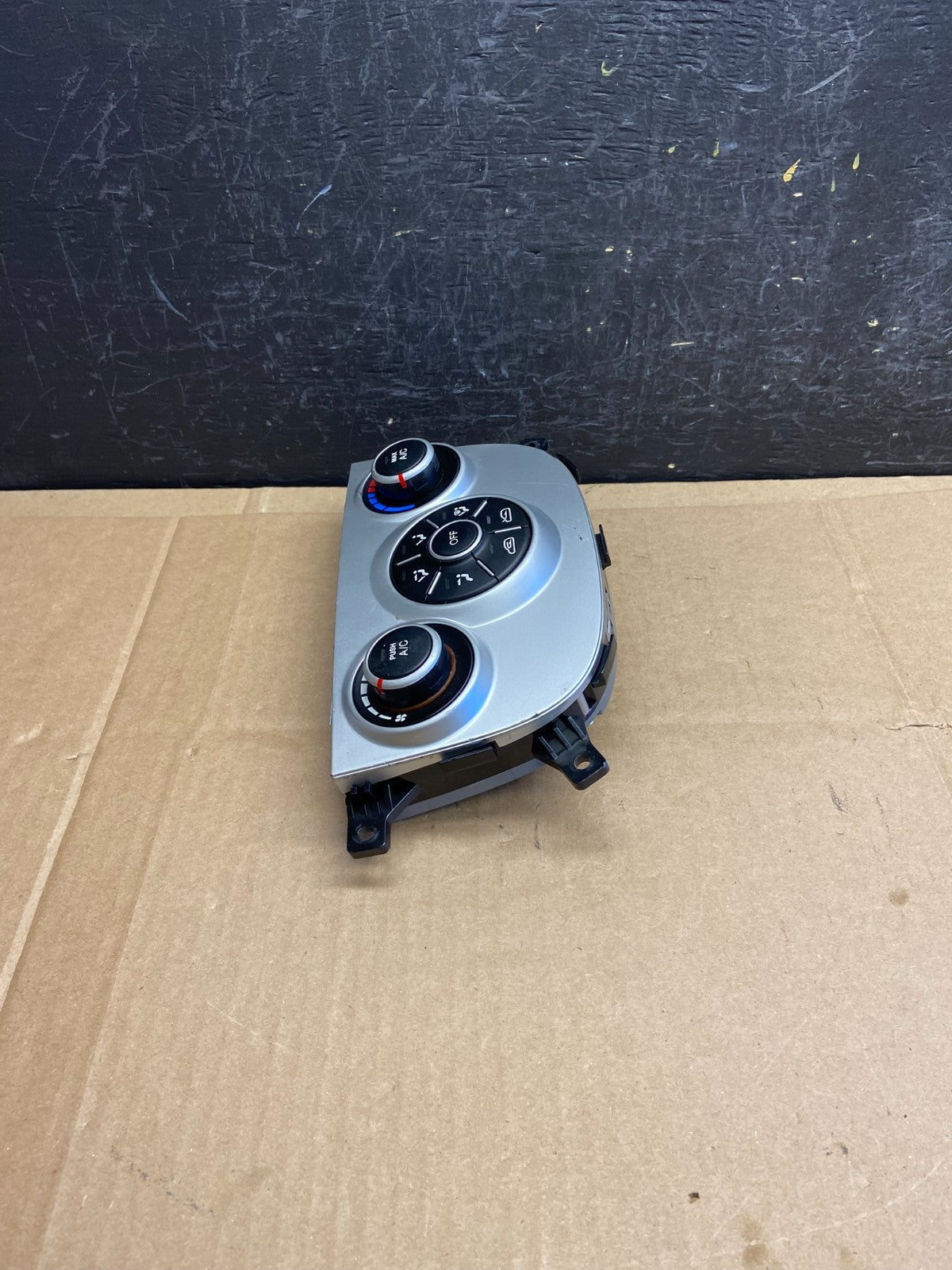 2010 2011 2012 Hyundai Santa Fe Automatic Climate AC Heater Control OE AD2074 DG1
