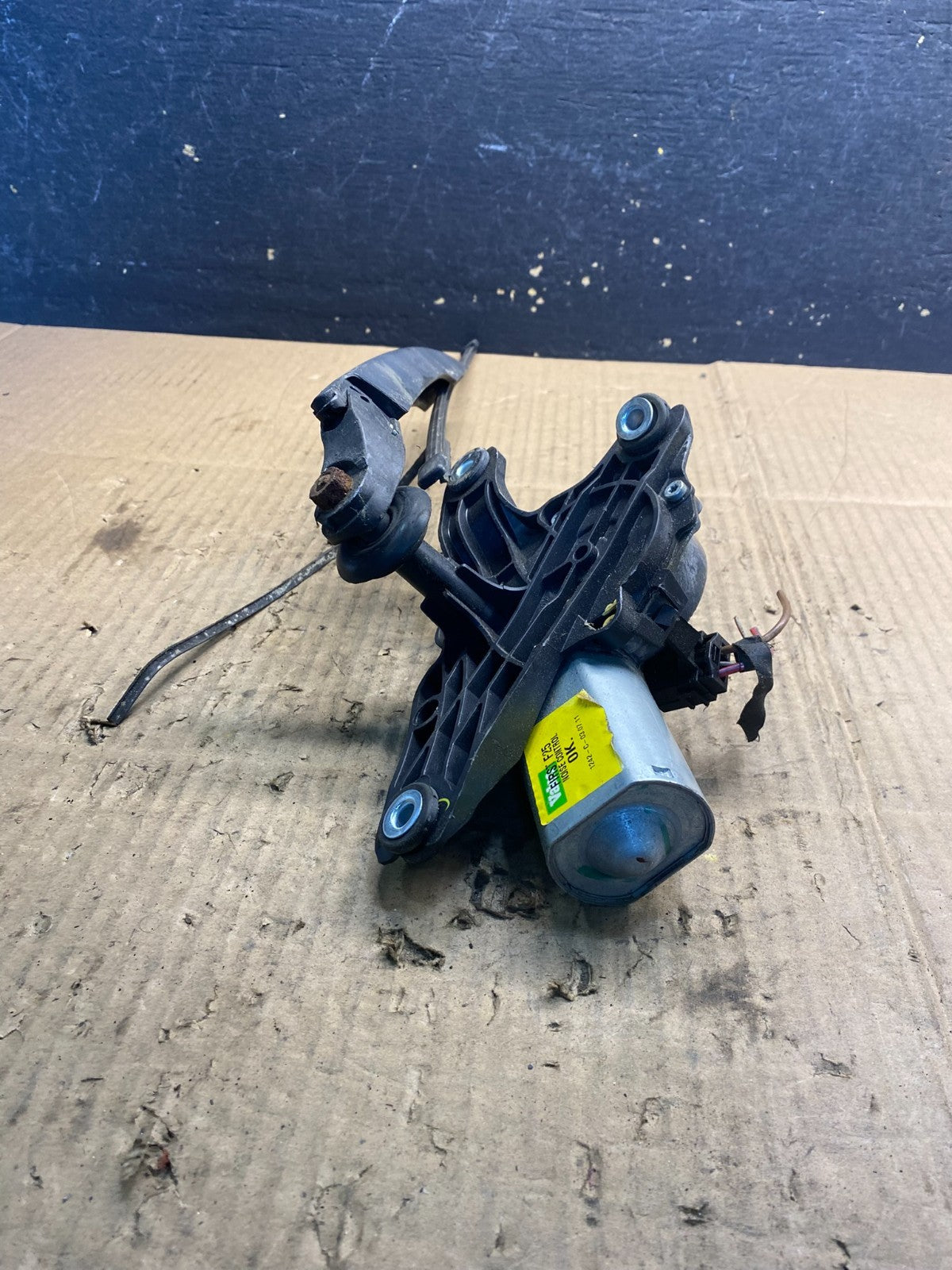 2011 to 2017 BMW X3 Rear Windshield Wiper Motor OEM AA7502  DG3