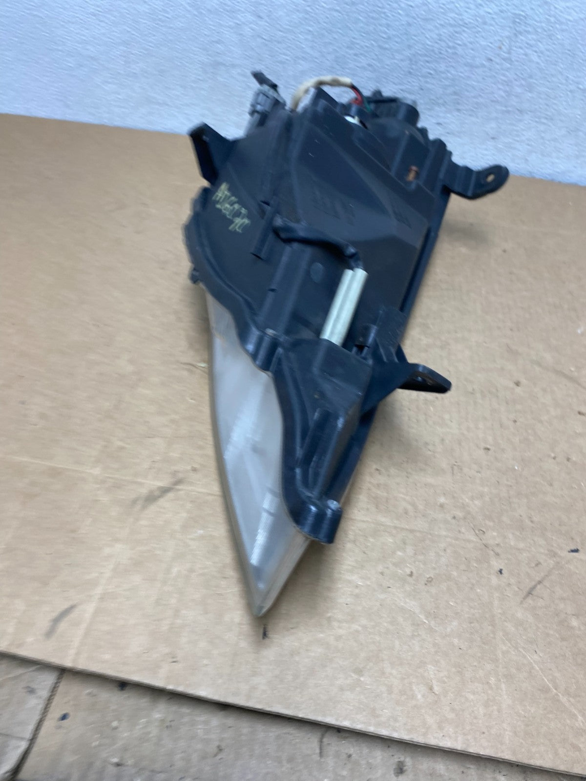 2003 to 2007 Nissan Murano Headlight Halogen Left Driver LH AD6070 DW6
