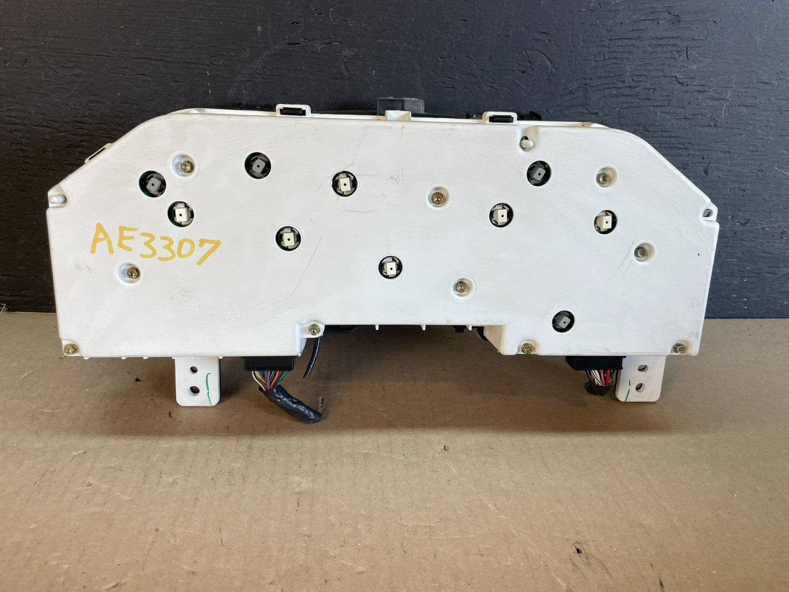 2000 2002 Ford Expedition Speedometer Instrument Gauge Cluster AE3307 DG7