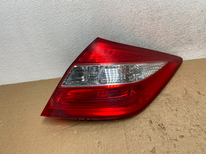 2010 - 2012 Honda Accord Crosstour Right Passenger RH Tail light ag1334 DG0