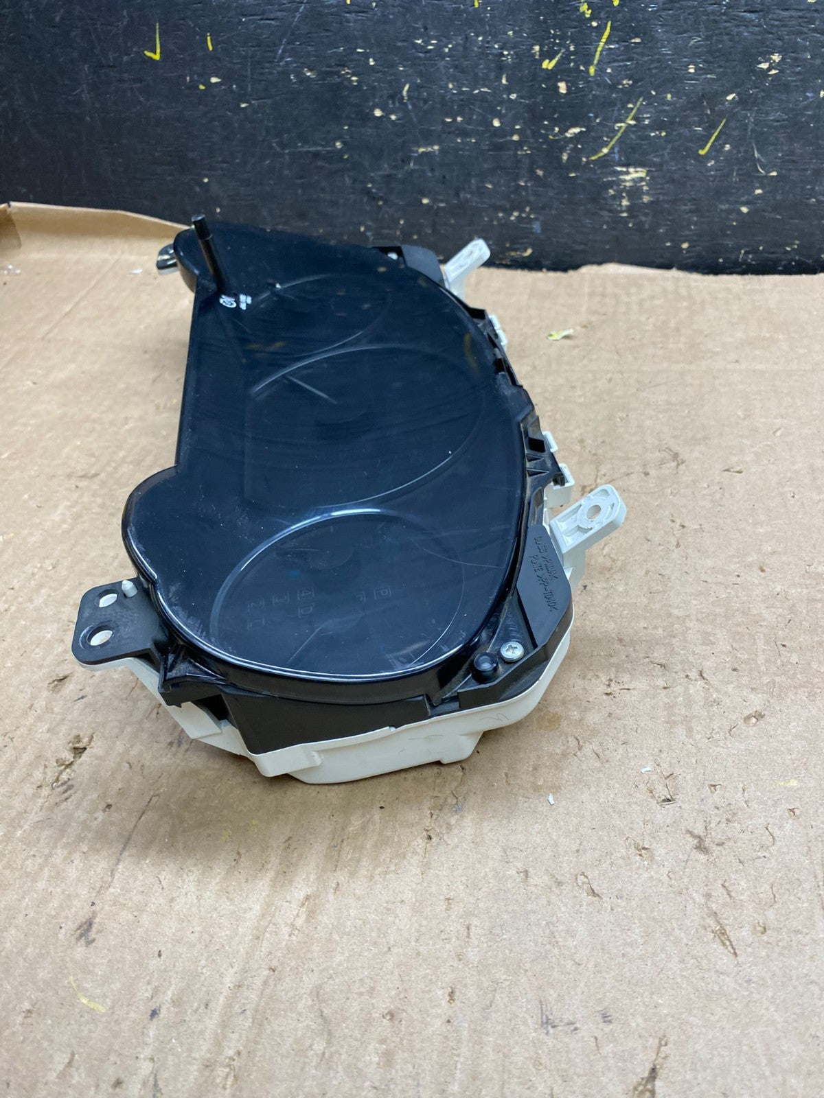 2006 Toyota Sienna Speedometer Cluster Gauge OEM z1772 DG4
