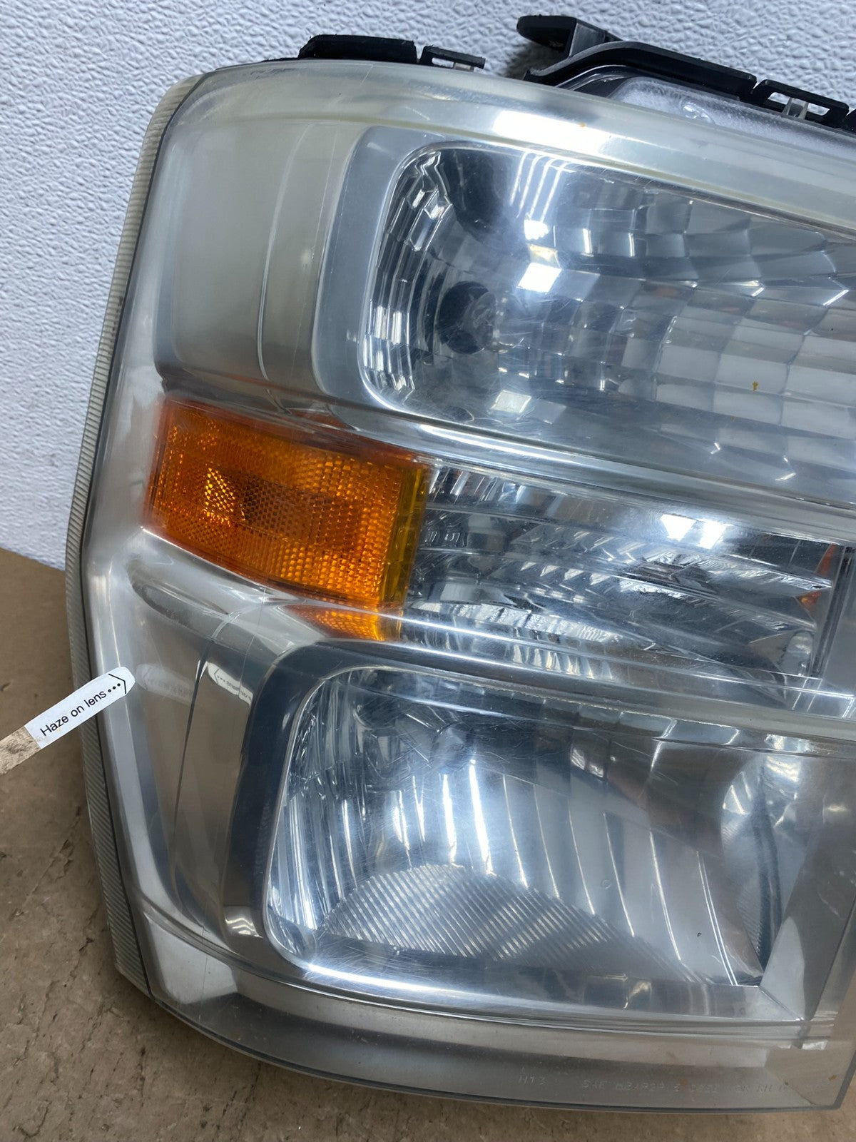 2008-2014 Ford Econoline E150 E250 E350 Right Passenger Headlight AC6050 DW4